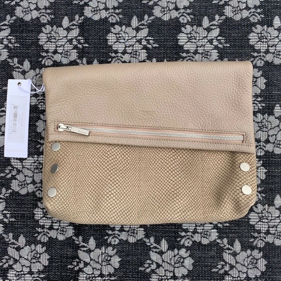 Hammitt VIP Cardiff Large Clutch Purse - Picture 1 of 8